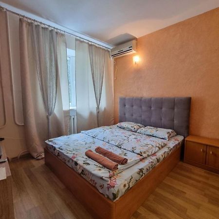 Апартаменты В Центре На Гагарина Dnipro Bagian luar foto